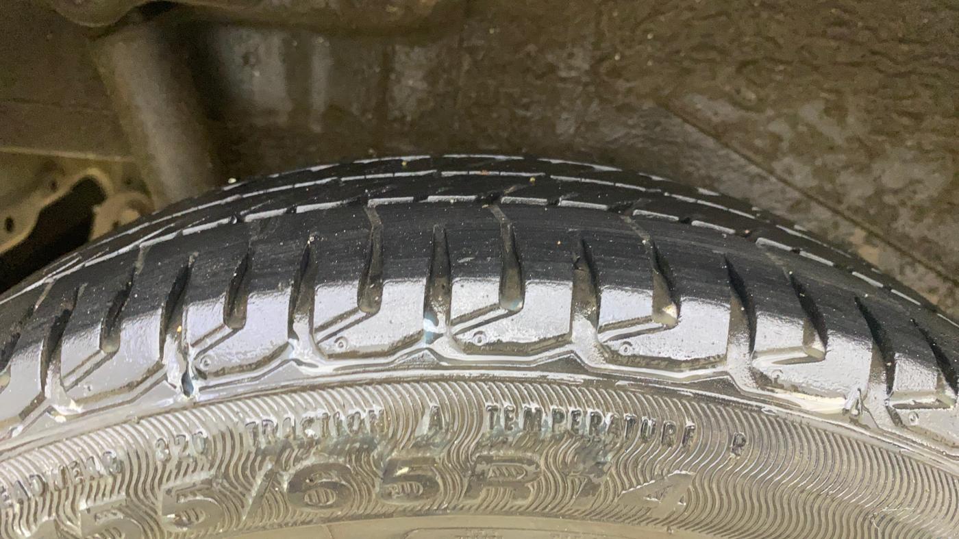 2014 Maruti Wagon R Stingray VXI, Petrol, Manual, 31,697 km, Right Rear Tyre Tread