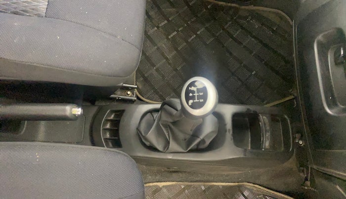 2014 Maruti Wagon R Stingray VXI, Petrol, Manual, 31,639 km, Gear Lever