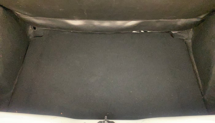 2023 Tata PUNCH CREATIVE  MT, Petrol, Manual, 44,354 km, Boot Inside