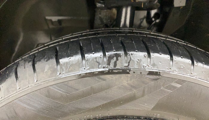 2023 Tata PUNCH CREATIVE  MT, Petrol, Manual, 44,354 km, Left Front Tyre Tread