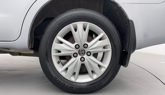 2016 Toyota Innova Crysta 2.8 ZX AT 7 STR, Diesel, Automatic, 1,63,636 km, Left Rear Wheel