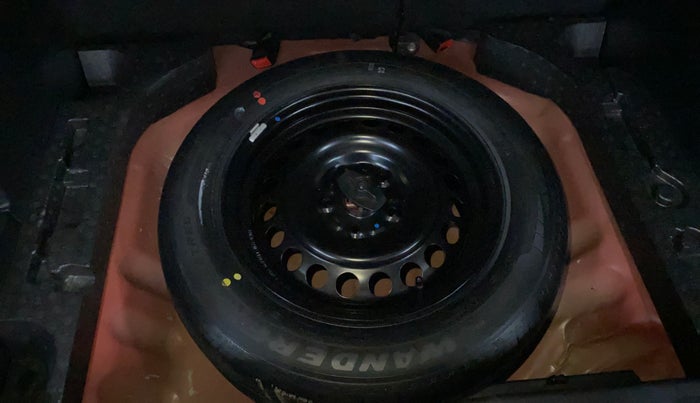 2022 Maruti BREZZA ZXI + AT SMART HYBRID, Petrol, Automatic, 30,104 km, Spare Tyre