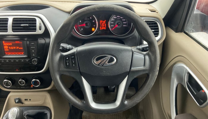 2017 Mahindra TUV300 T8, Diesel, Manual, 98,901 km, Steering Wheel Close Up