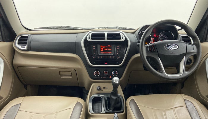 2017 Mahindra TUV300 T8, Diesel, Manual, 98,901 km, Dashboard