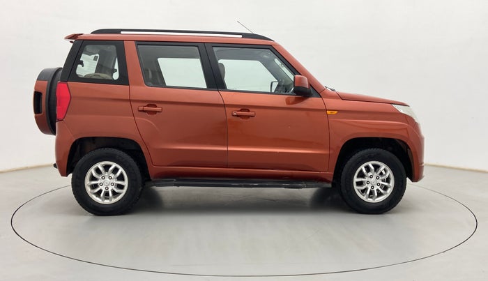2017 Mahindra TUV300 T8, Diesel, Manual, 98,901 km, Right Side View