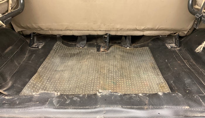 2017 Mahindra TUV300 T8, Diesel, Manual, 98,901 km, Boot Inside