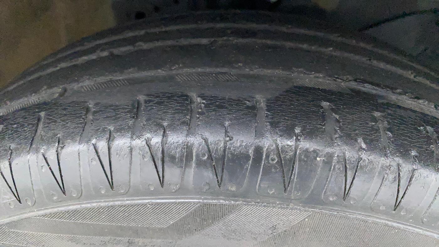 2013 Honda Amaze 1.2L I-VTEC S, Petrol, Manual, 76,275 km, Right Front Tyre Tread