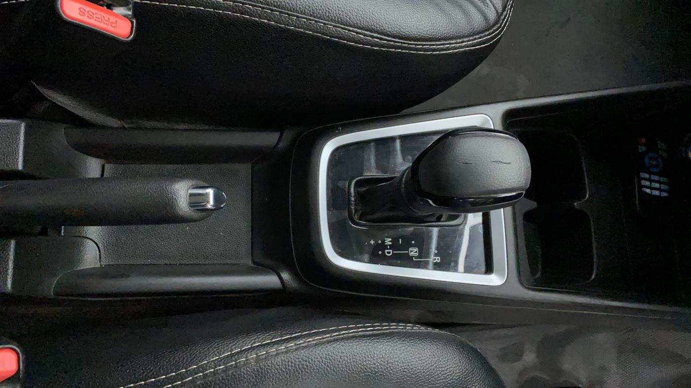 2018 Maruti Swift VXI AMT, Petrol, Automatic, 21,611 km, Gear Lever