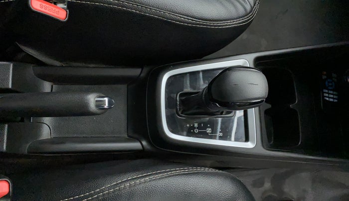 2018 Maruti Swift VXI AMT, Petrol, Automatic, 21,611 km, Gear Lever