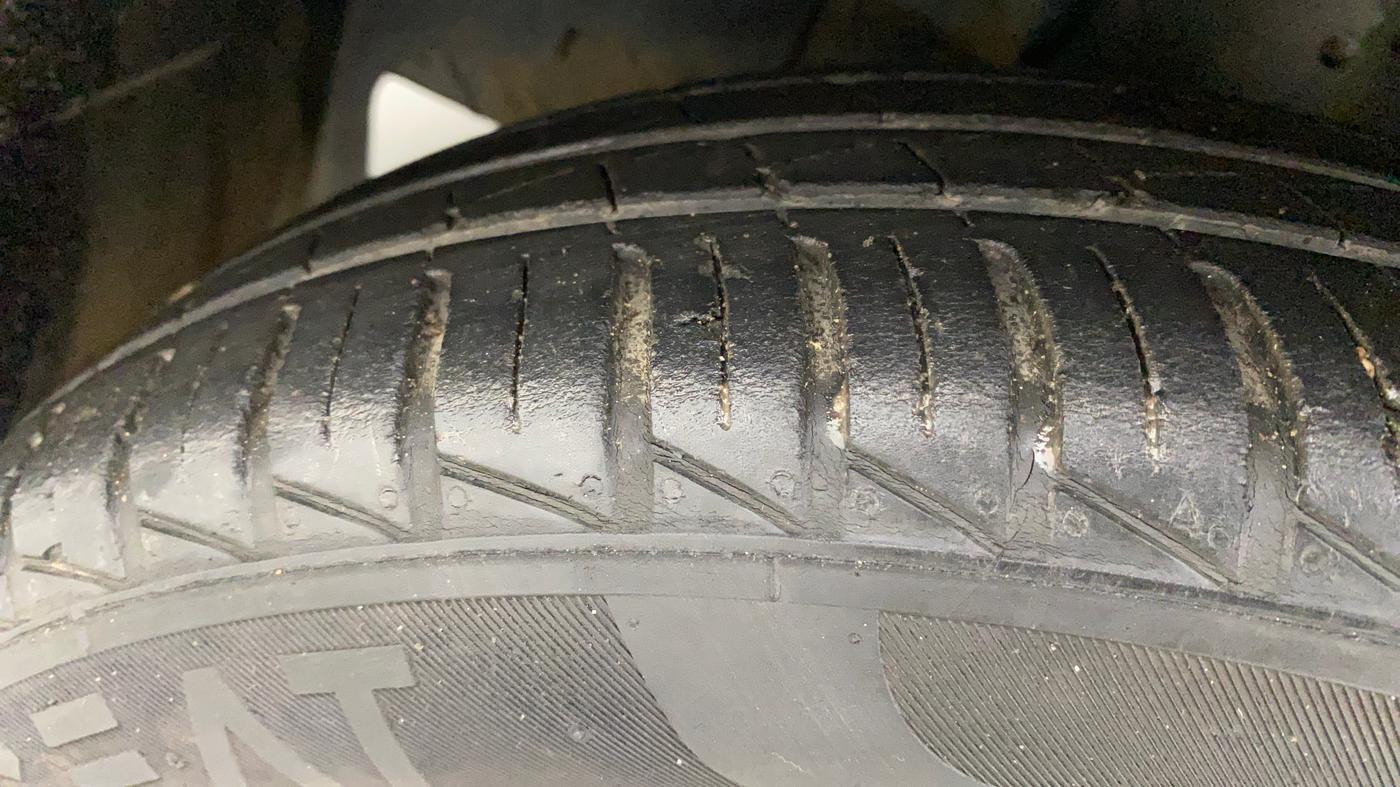 2021 Datsun Redi Go T(O), Petrol, Manual, 25,065 km, Left Front Tyre Tread