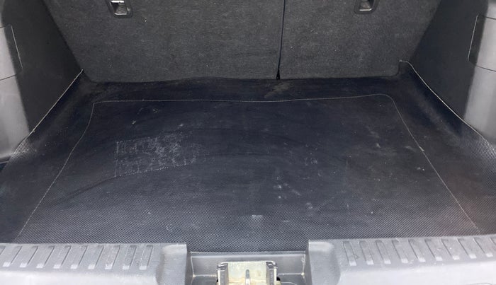 2018 Maruti Vitara Brezza ZDI AMT, Diesel, Automatic, 82,713 km, Boot Inside