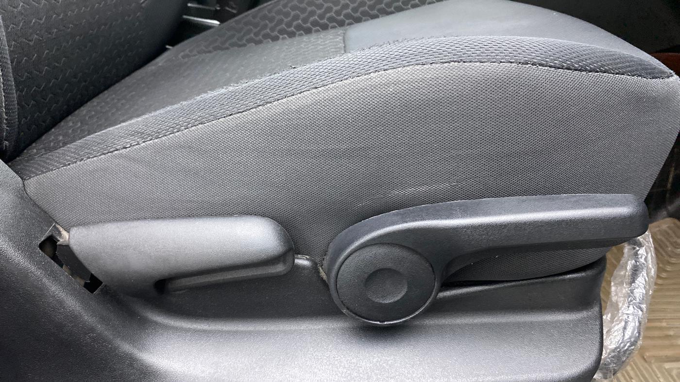 2018 Maruti Vitara Brezza ZDI AMT, Diesel, Automatic, 82,713 km, Driver Side Adjustment Panel