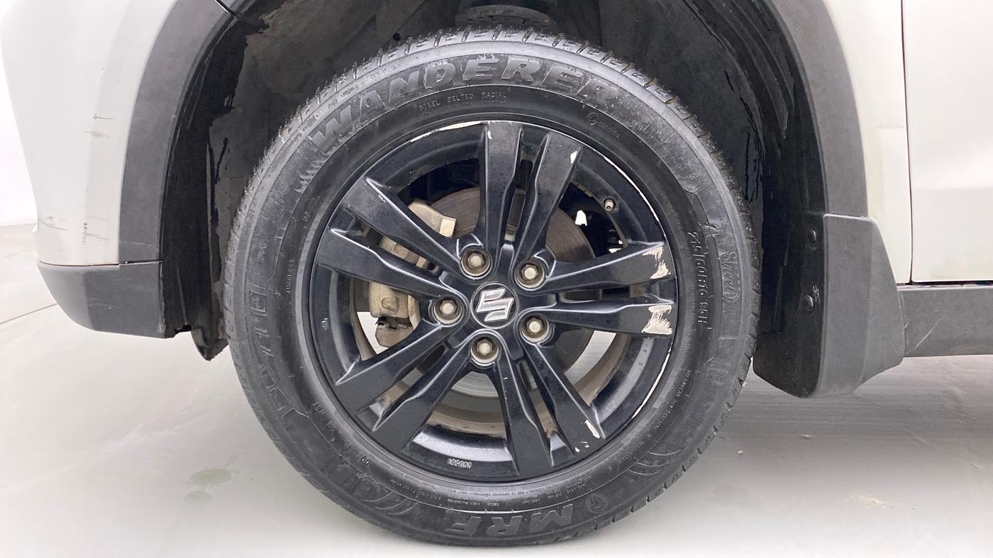 2018 Maruti Vitara Brezza ZDI AMT, Diesel, Automatic, 82,713 km, Left Front Wheel