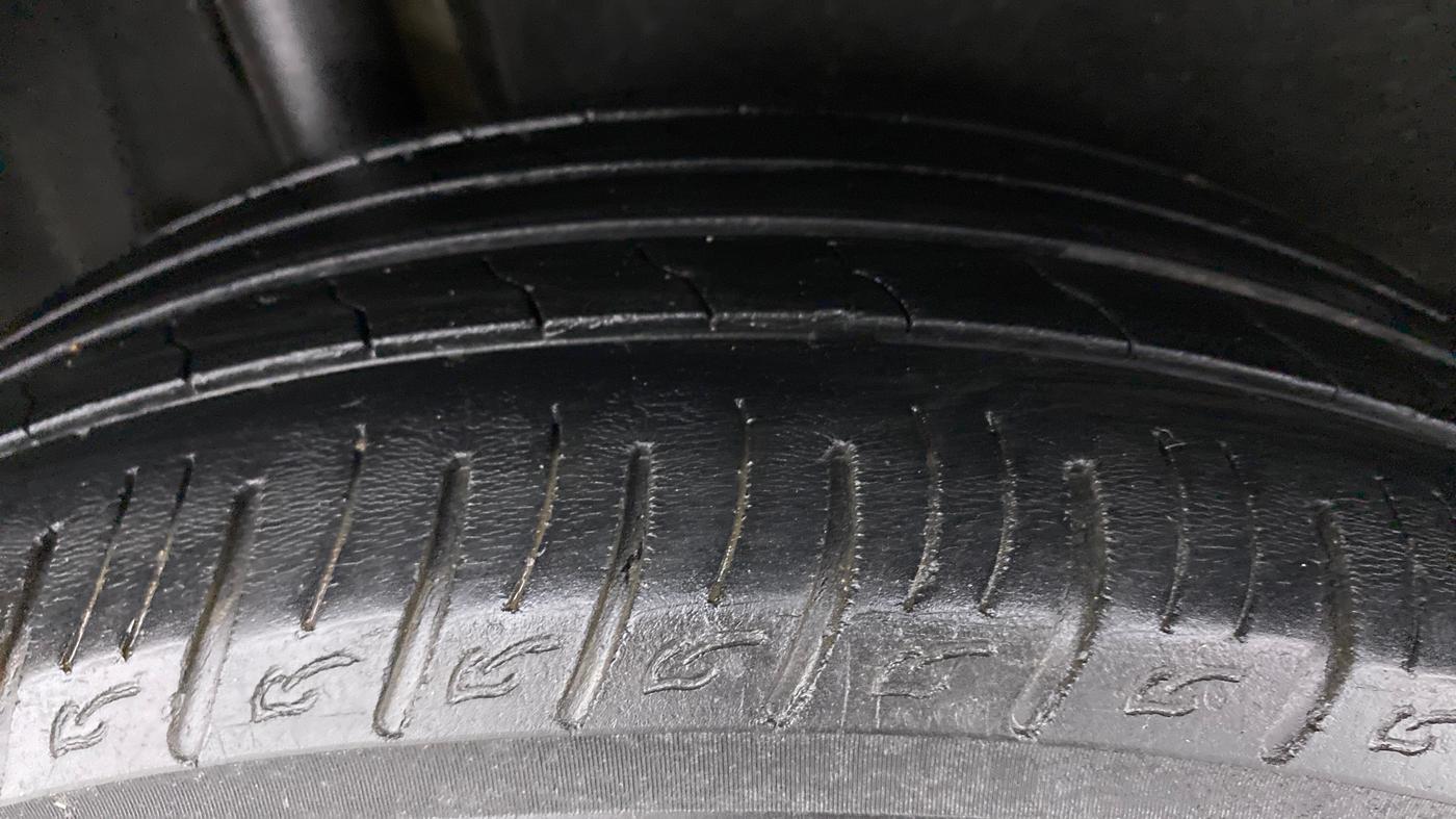 2018 Maruti Vitara Brezza ZDI AMT, Diesel, Automatic, 82,713 km, Right Rear Tyre Tread