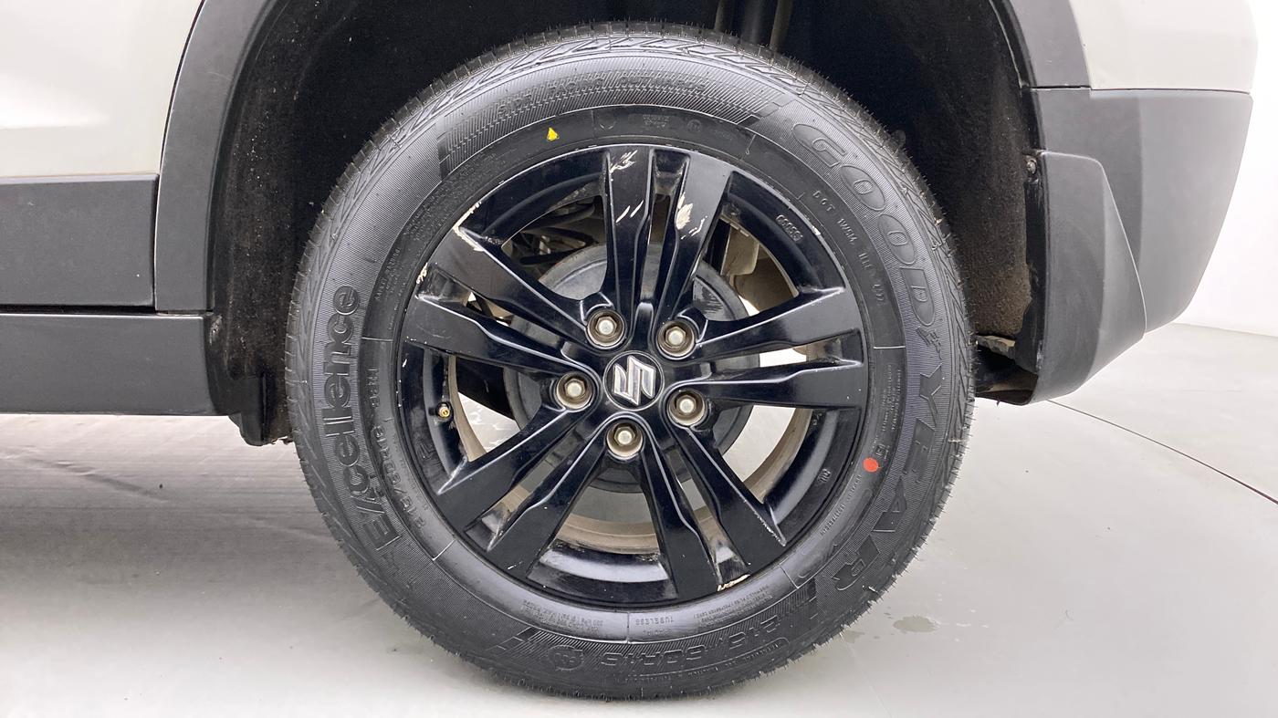 2018 Maruti Vitara Brezza ZDI AMT, Diesel, Automatic, 82,713 km, Left Rear Wheel
