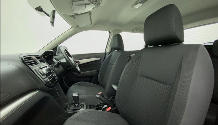 2018 Maruti Vitara Brezza ZDI AMT, Diesel, Automatic, 82,713 km, Right Side Front Door Cabin