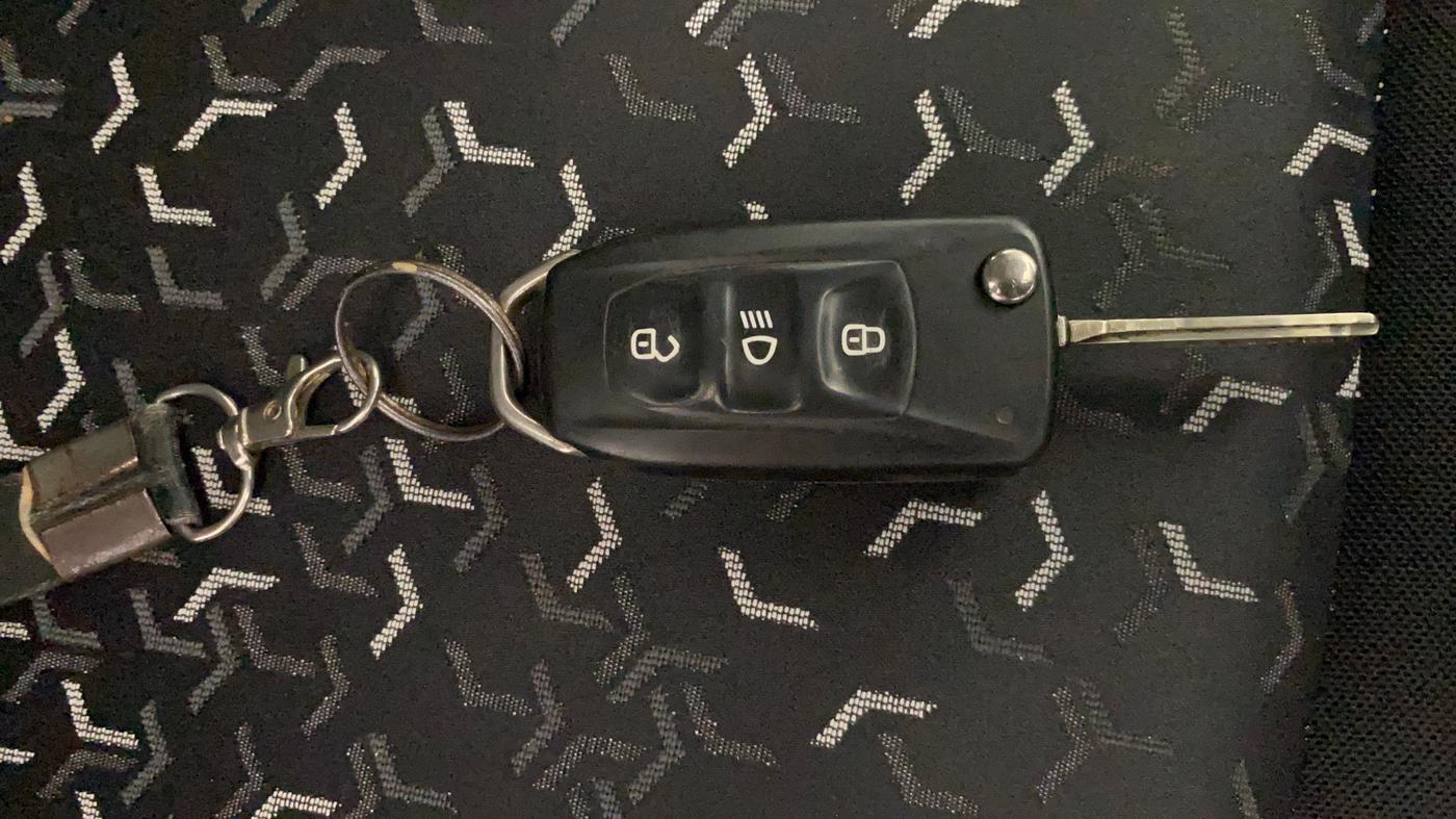 2022 Tata Tiago XT CNG, CNG, Manual, 50,251 km, Key Close Up