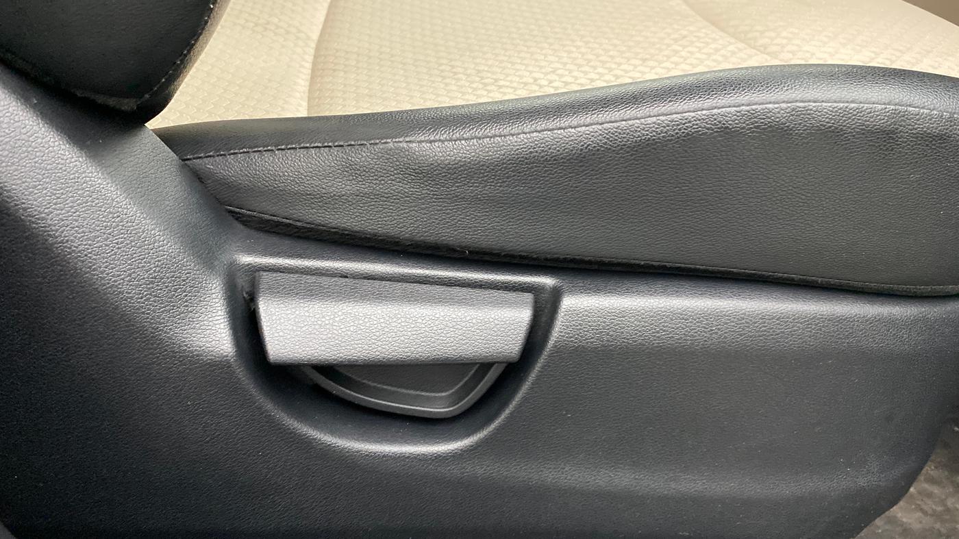 2020 Hyundai NEW SANTRO SPORTZ 1.1, Petrol, Manual, 3,953 km, Driver Side Adjustment Panel
