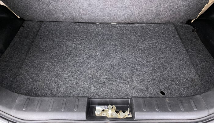 2019 Maruti Alto VXI, Petrol, Manual, 23,067 km, Boot Inside