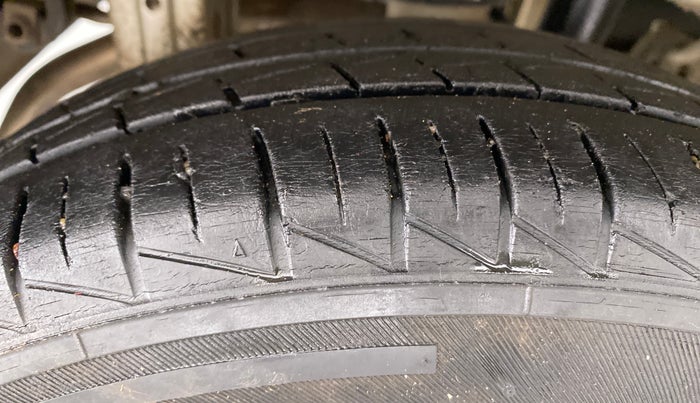 2019 Maruti Alto VXI, Petrol, Manual, 23,067 km, Right Rear Tyre Tread