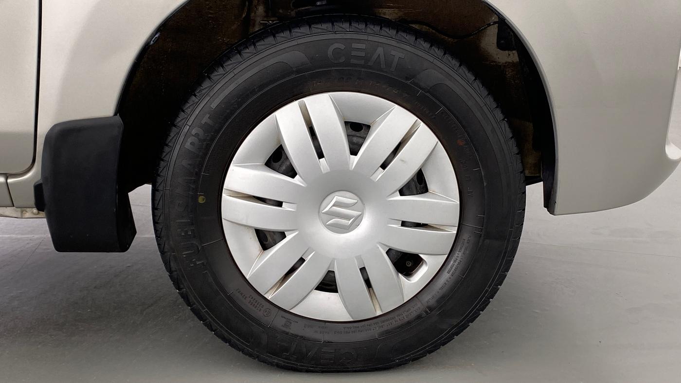 2019 Maruti Alto VXI, Petrol, Manual, 23,067 km, Right Front Wheel