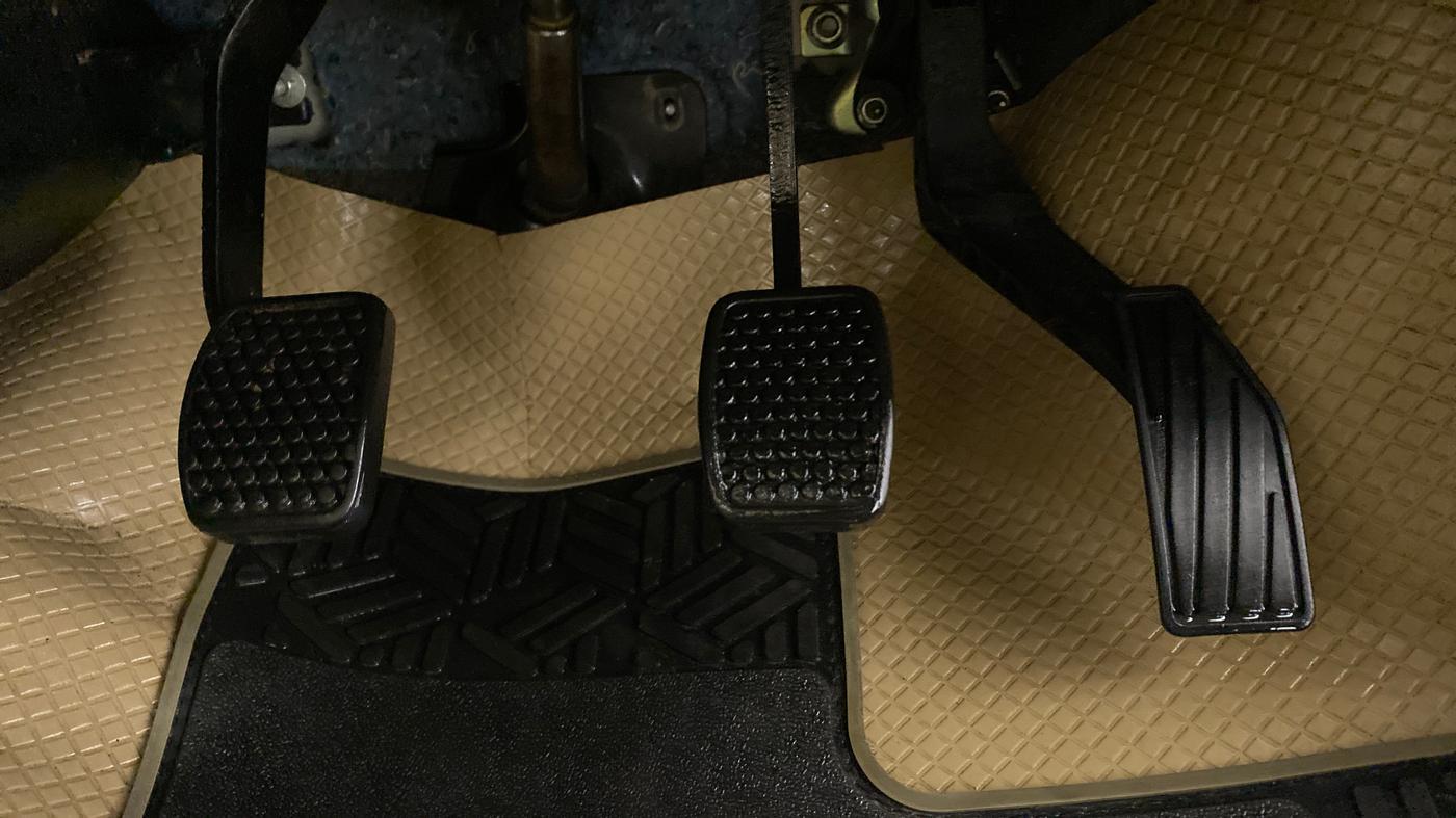 2019 Maruti Alto VXI, Petrol, Manual, 23,067 km, Pedals