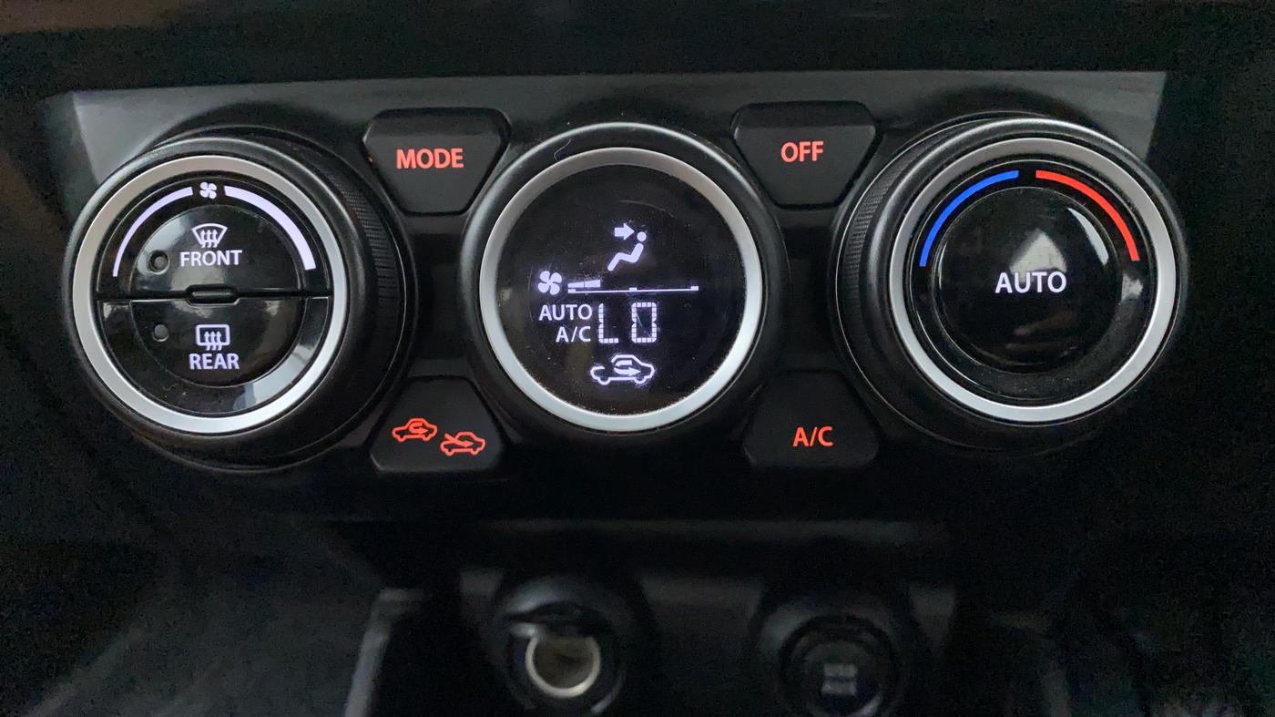 2022 Maruti Swift ZXI+ DUAL TONE , Petrol, Manual, 25,570 km, Automatic Climate Control