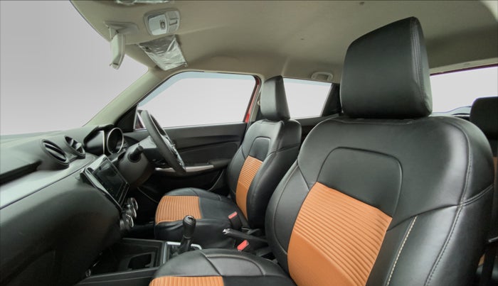 2022 Maruti Swift ZXI+ DUAL TONE , Petrol, Manual, 25,570 km, Right Side Front Door Cabin