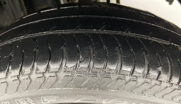 2014 Maruti Alto K10 VXI P, Petrol, Manual, 45,341 km, Left Rear Tyre Tread