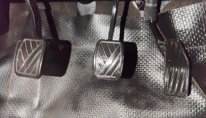 2023 Toyota Glanza S E-CNG, CNG, Manual, 46,540 km, Pedals