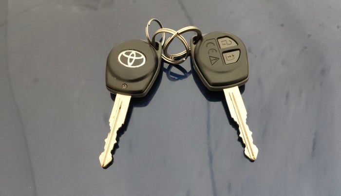 2023 Toyota Glanza S E-CNG, CNG, Manual, 46,540 km, Key Close Up