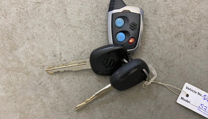 2017 Maruti Baleno SIGMA PETROL 1.2, Petrol, Manual, 53,427 km, Key Close Up