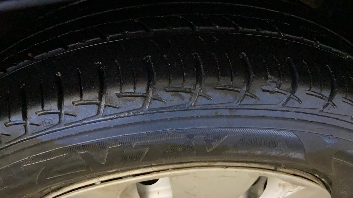 2017 Maruti Baleno SIGMA PETROL 1.2, Petrol, Manual, 53,427 km, Right Front Tyre Tread