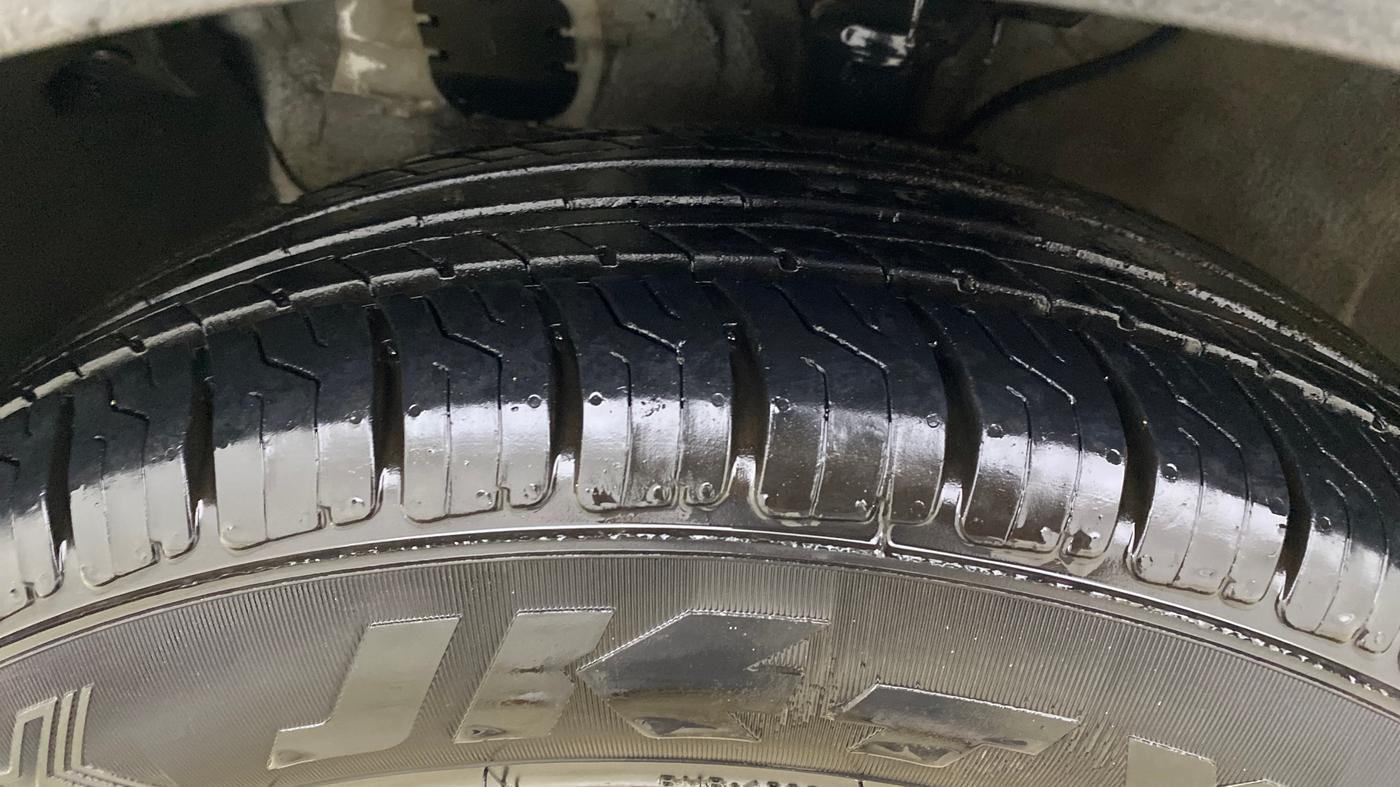 2016 Hyundai Creta SX PLUS 1.6 PETROL, Petrol, Manual, 69,457 km, Left Front Tyre Tread