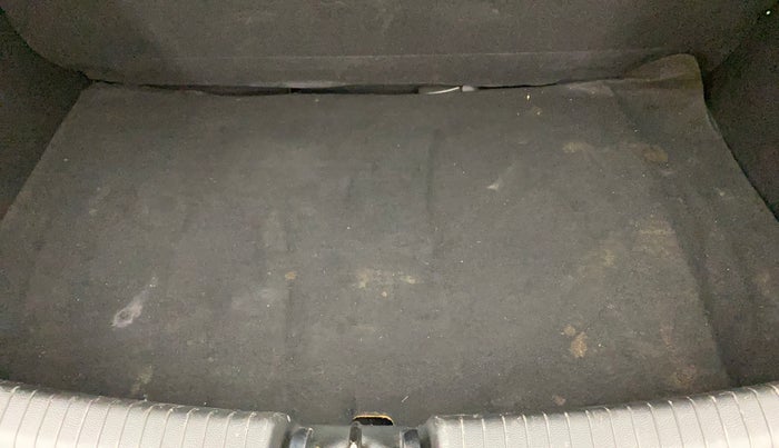 2018 Hyundai Grand i10 SPORTZ U2 1.2 CRDI, Diesel, Manual, 75,780 km, Boot Inside