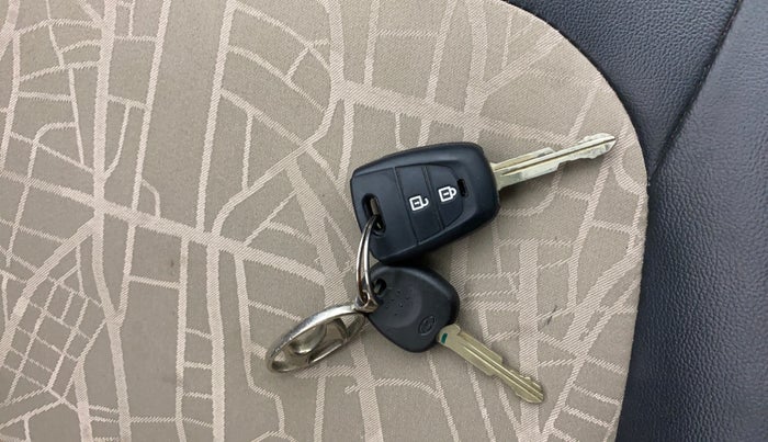 2018 Hyundai Grand i10 SPORTZ U2 1.2 CRDI, Diesel, Manual, 75,780 km, Key Close Up