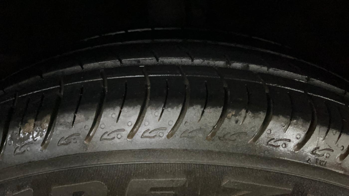 2021 Maruti Baleno SIGMA PETROL 1.2, Petrol, Manual, 25,861 km, Right Front Tyre Tread