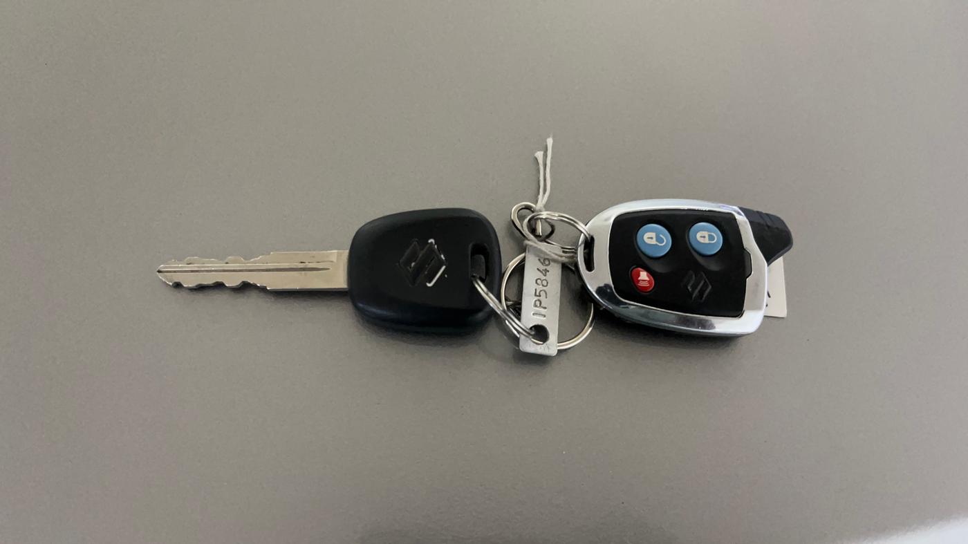 2021 Maruti Baleno SIGMA PETROL 1.2, Petrol, Manual, 25,861 km, Key Close Up