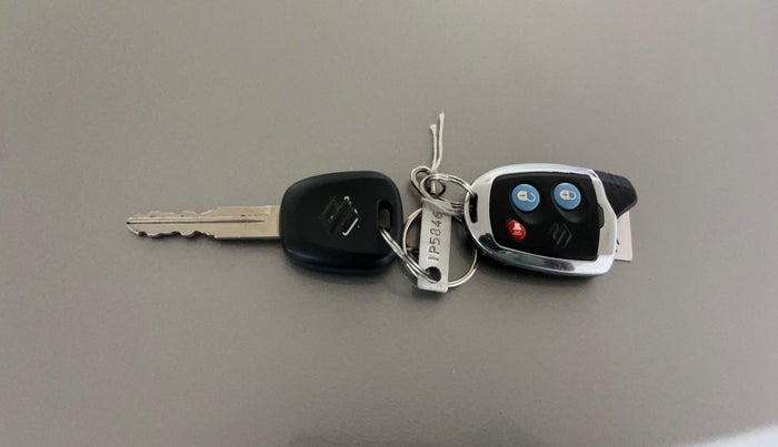 2021 Maruti Baleno SIGMA PETROL 1.2, Petrol, Manual, 25,794 km, Key Close Up