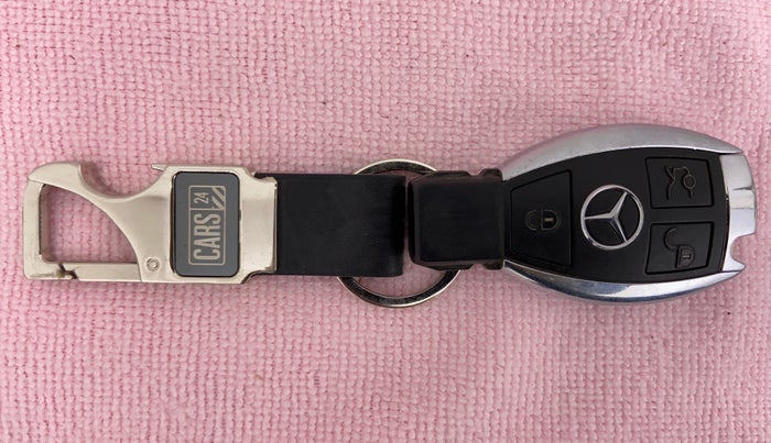 2012 Mercedes Benz C Class C 220 CDI CLASSIC, Diesel, Automatic, 46,397 km, Key Close Up