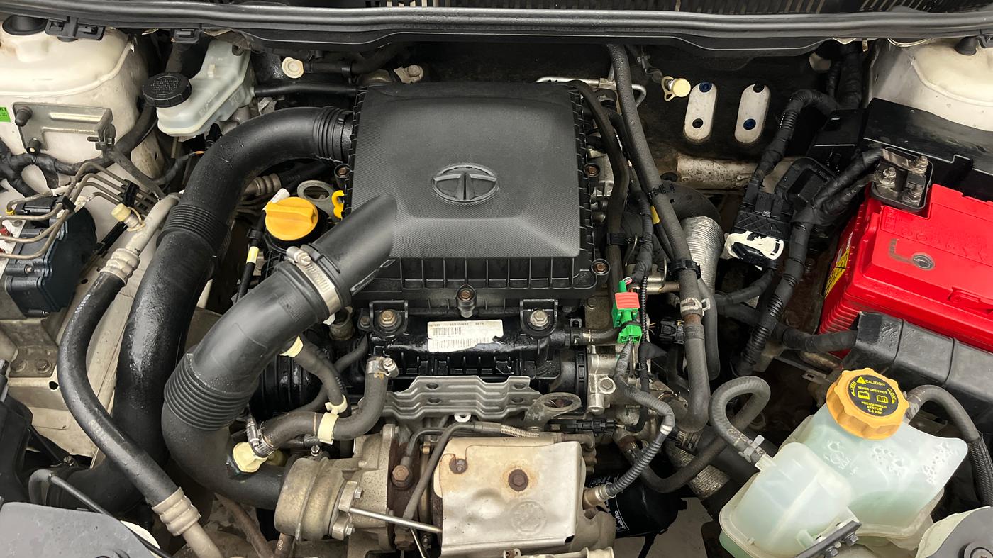 2017 Tata NEXON XZ PLUS PETROL, Petrol, Manual, 1,06,841 km, Engine View