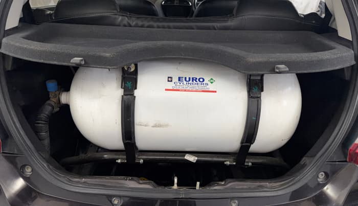 2022 Tata Tiago XZ PLUS CNG, CNG, Manual, 1,11,341 km, Boot Inside