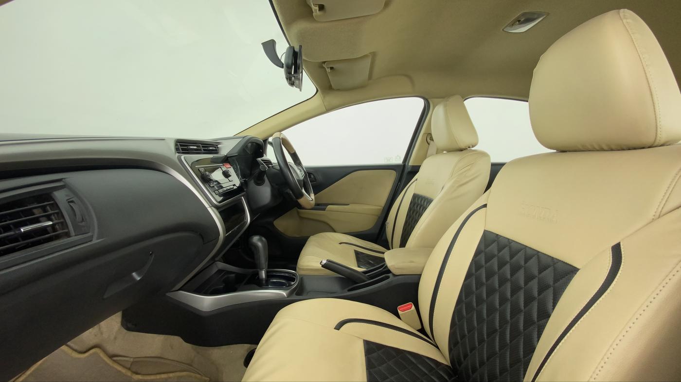 2015 Honda City SV CVT PETROL, Petrol, Automatic, 53,566 km, Right Side Front Door Cabin