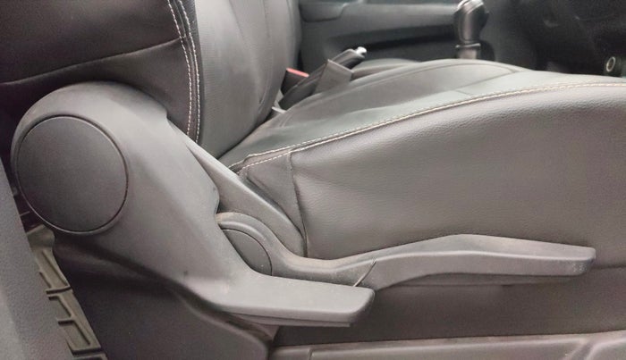 2022 Maruti XL6 ALPHA MT, Petrol, Manual, 35,183 km, Driver Side Adjustment Panel