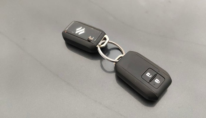 2022 Maruti XL6 ALPHA MT, Petrol, Manual, 35,183 km, Key Close Up