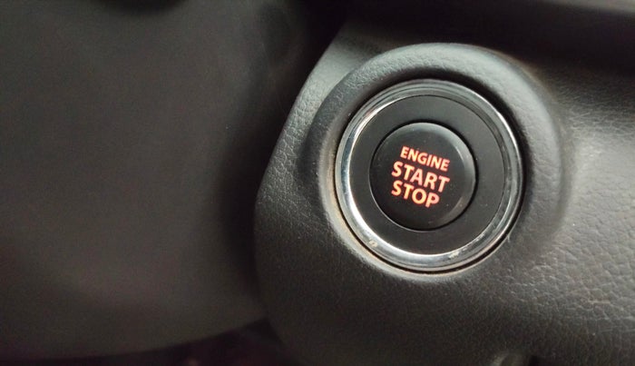 2022 Maruti XL6 ALPHA MT, Petrol, Manual, 35,183 km, Keyless Start/ Stop Button