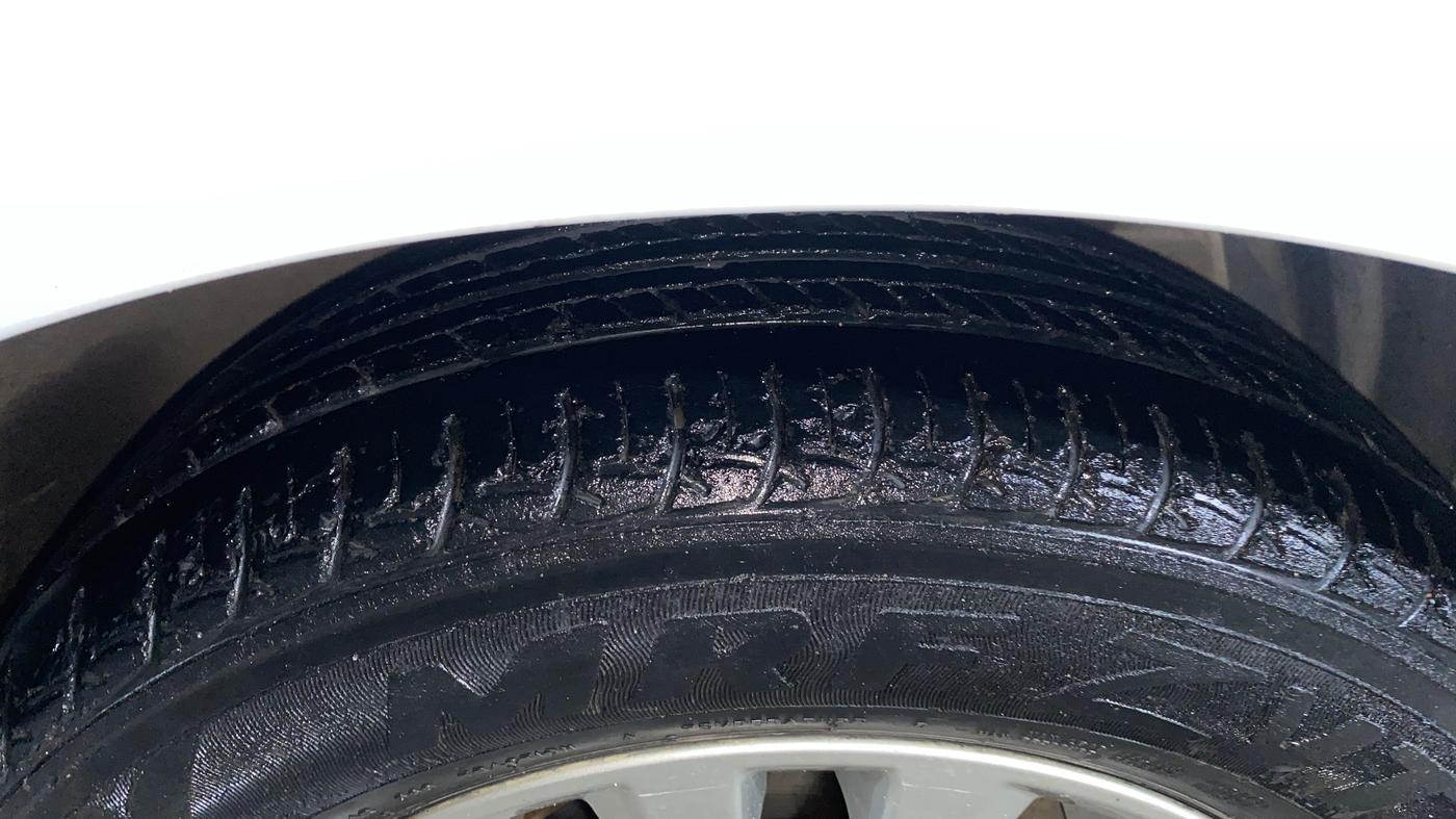 2016 Maruti Ciaz ZXI, Petrol, Manual, 33,966 km, Right Front Tyre Tread