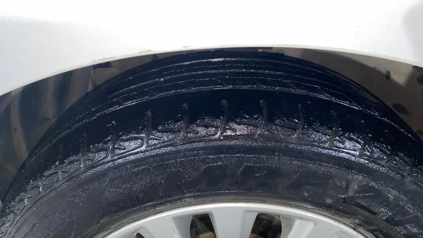 2016 Maruti Ciaz ZXI, Petrol, Manual, 33,966 km, Left Front Tyre Tread