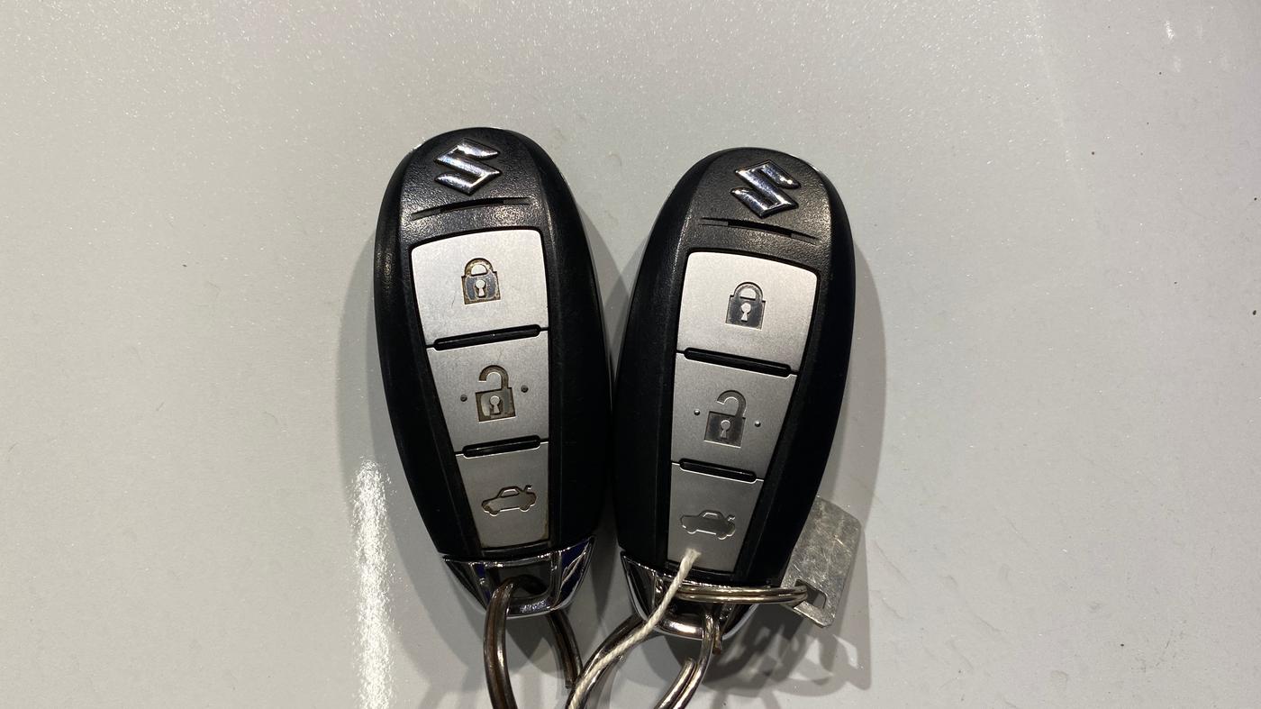 2016 Maruti Ciaz ZXI, Petrol, Manual, 33,966 km, Key Close Up