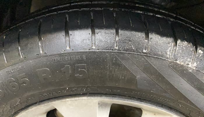 2017 Hyundai Verna 1.6 VTVT S AT, Petrol, Automatic, 81,178 km, Left Front Tyre Tread